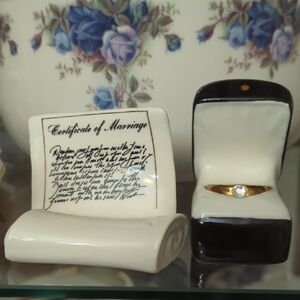 Vintage Salt N Pepper Set